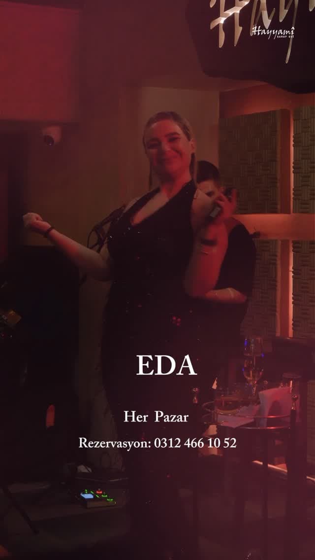 Eda ile Canlı Sahne Performansı